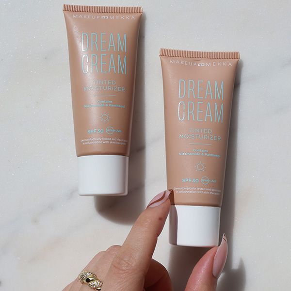 Dream Cream Tinted Moisturizer
